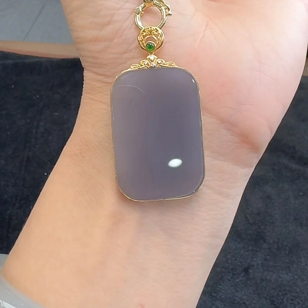 菲菲珠宝好*18K和田玉无事牌吊坠约39*24mm