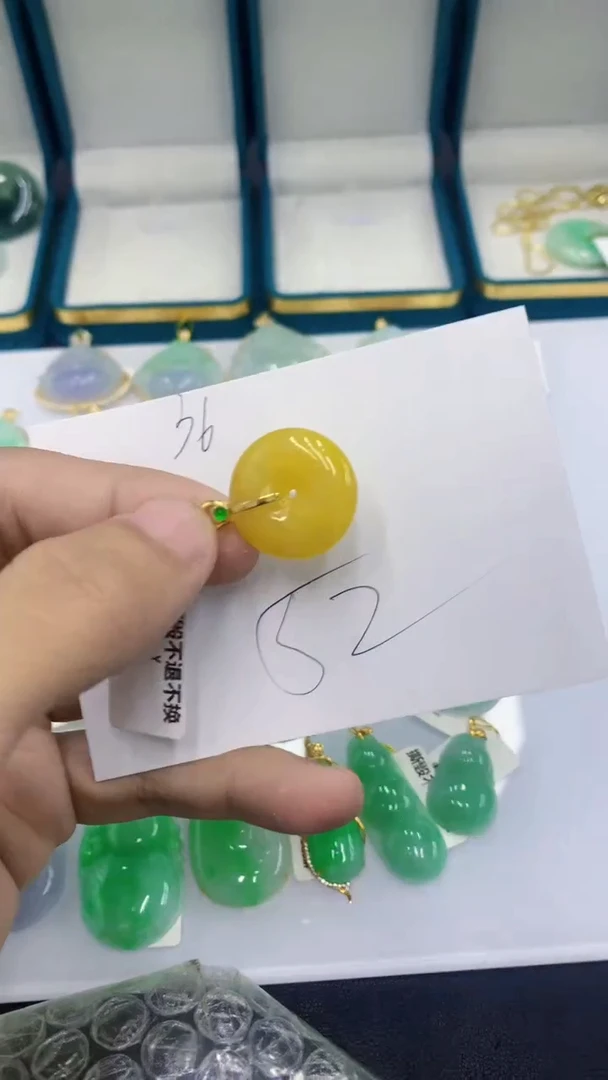 颈饰未镶嵌翡翠1111111111
