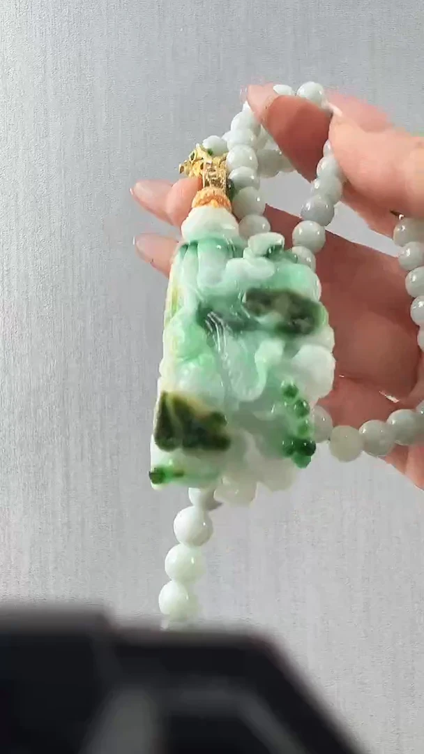 颈饰未镶嵌翡翠百财