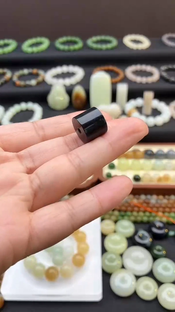 吊坠(不含链)未镶嵌和田玉d****x和田玉 青花直切