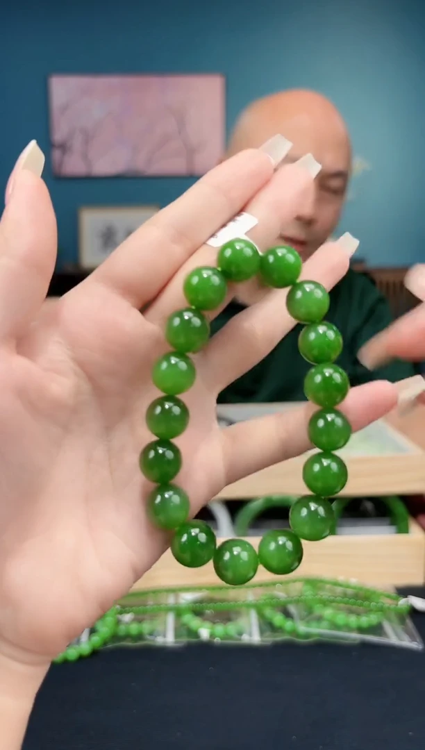 未镶嵌手串和田玉约12mm手串