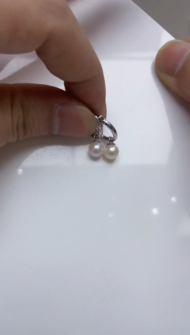 银S925镶嵌耳饰海水珍珠