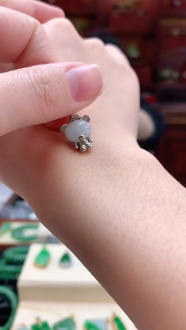 【闪购商品】翡翠颈饰未镶嵌赠礼盒证书 敏