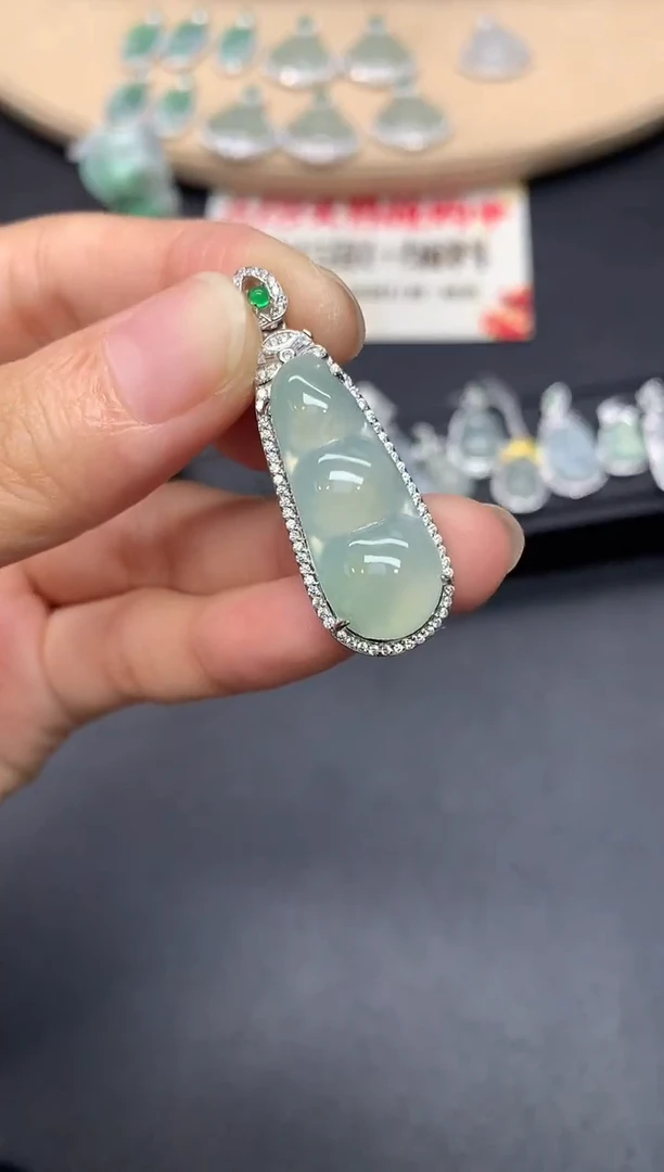 翡翠银S925镶嵌吊坠(不含链)福豆【多样性发其一】