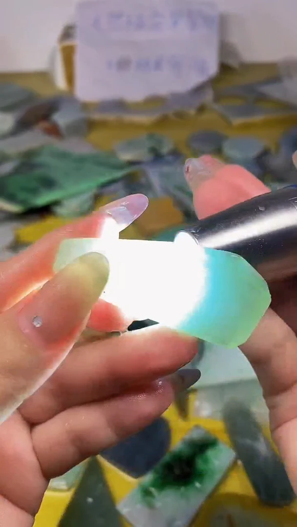 散珠翡翠天然缅甸翡翠A货68