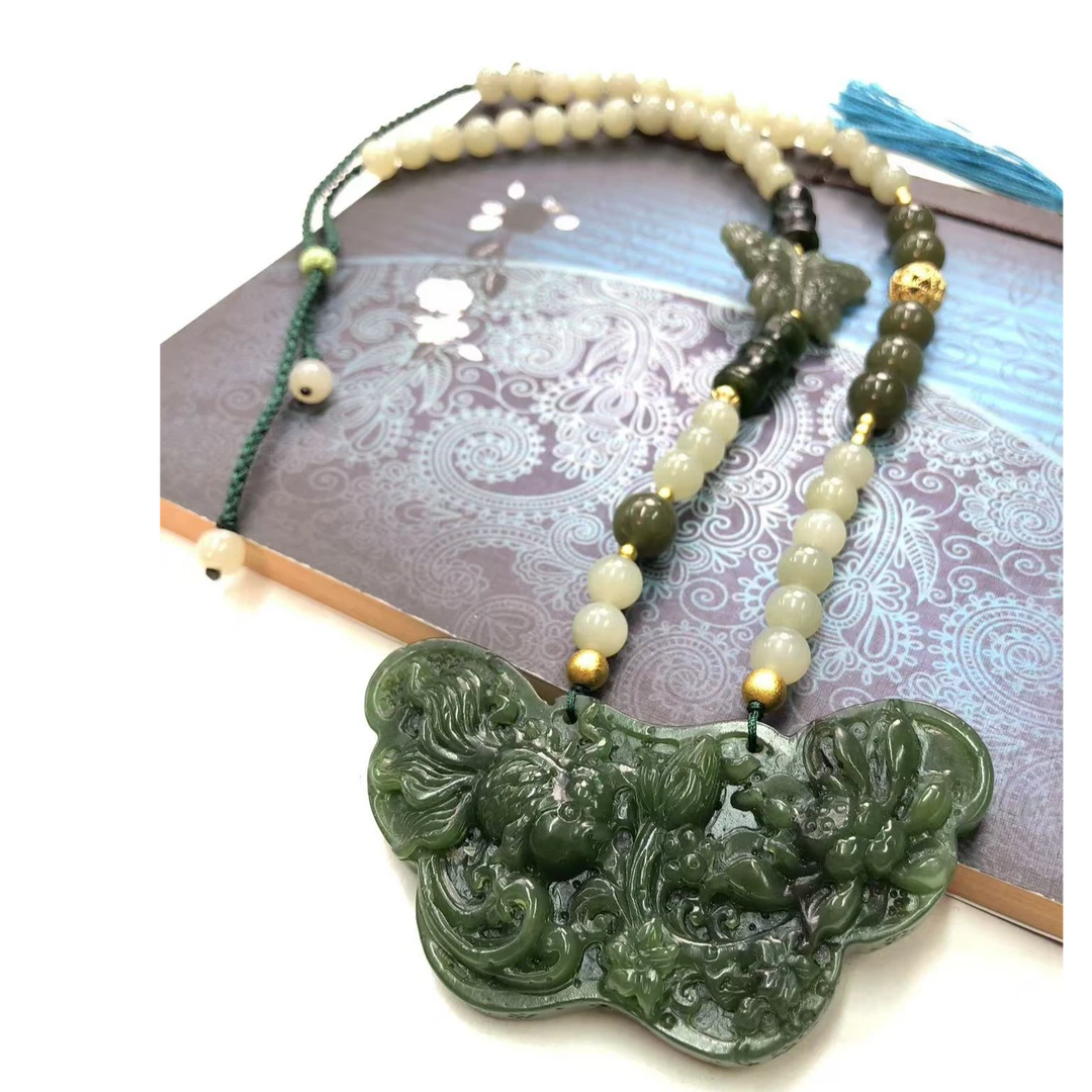 和田玉碧玉蝴蝶连年有余设计项链
