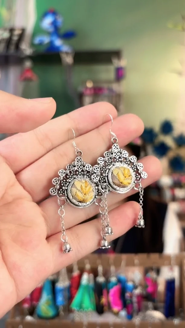 彩云南阁非遗老绣饰品621*