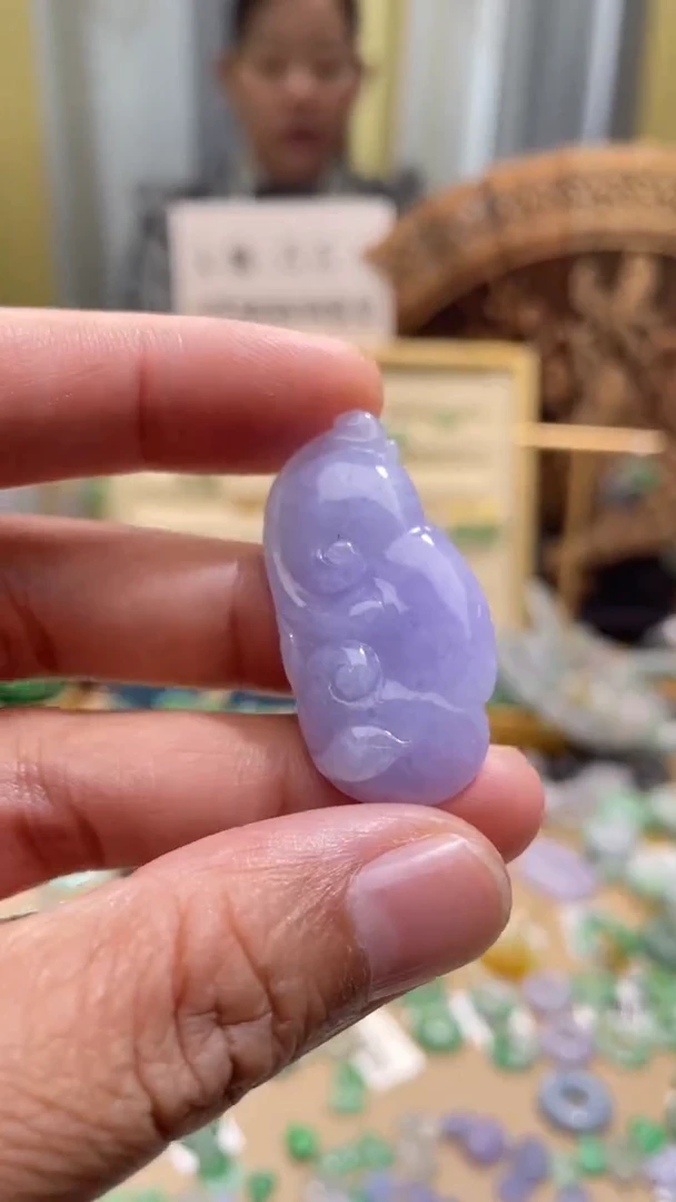 颈饰未镶嵌翡翠如