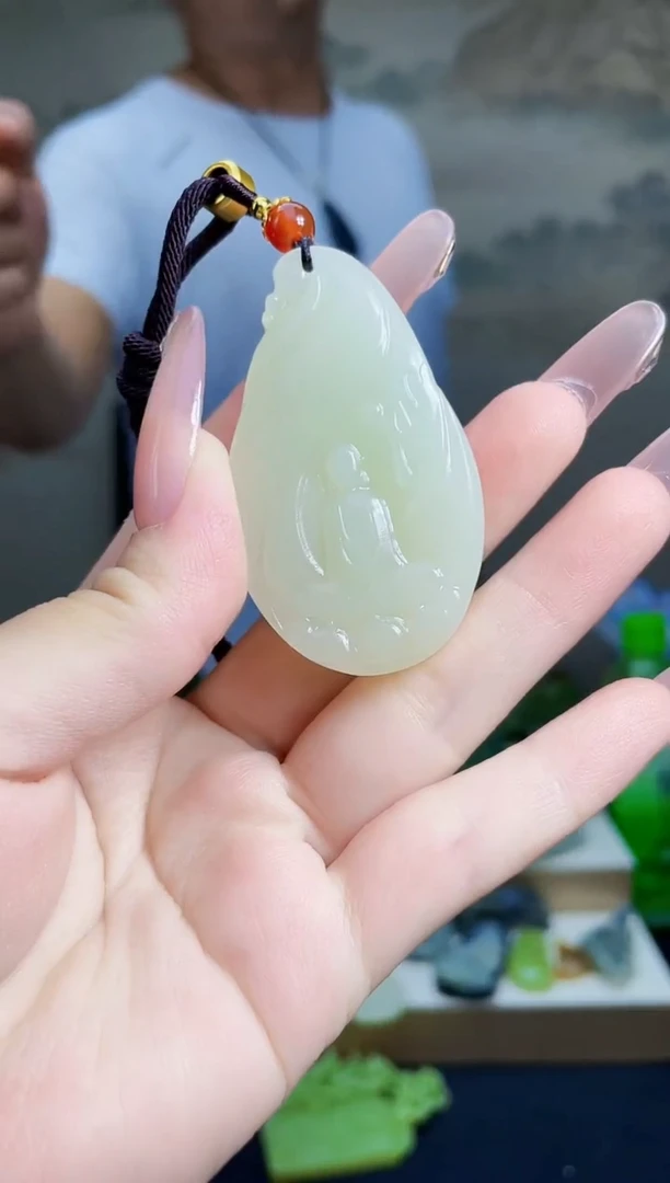 和田玉未镶嵌颈饰1