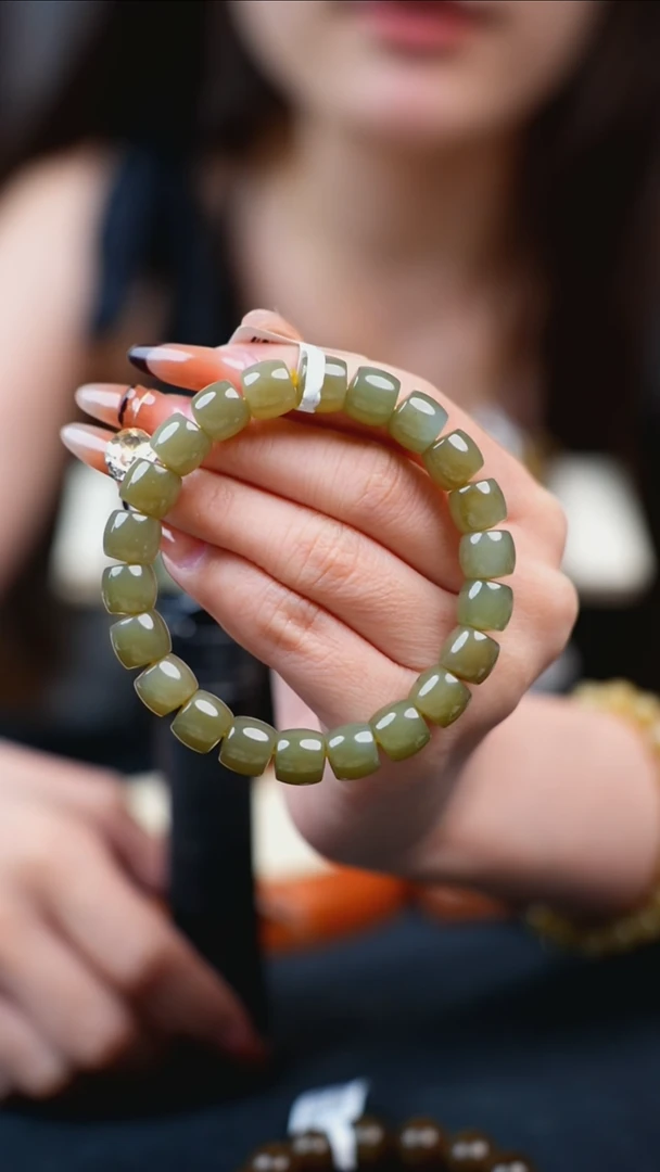 颈饰未镶嵌和田玉拍一发一 所见即所得