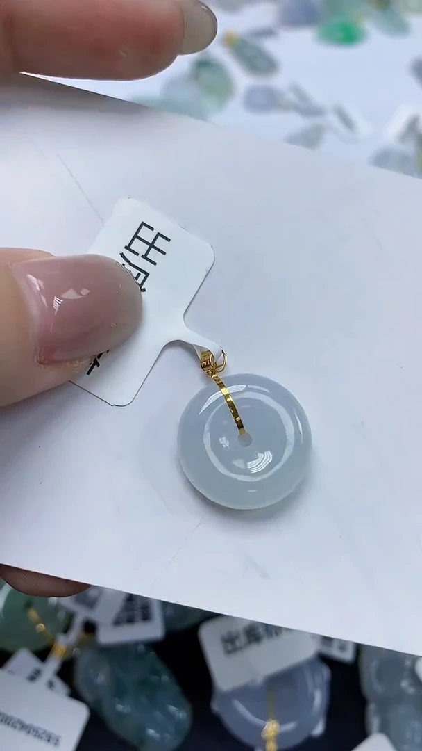 翡翠18K金镶嵌颈饰天然缅甸翡翠A货
