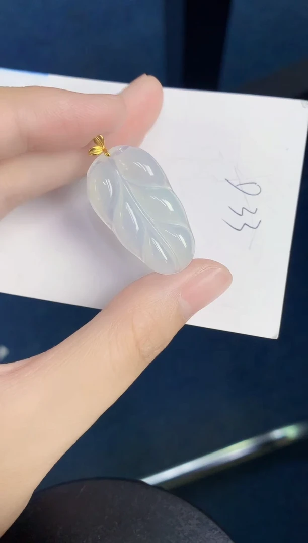翡翠18K金镶嵌颈饰天然翡翠缅甸A货