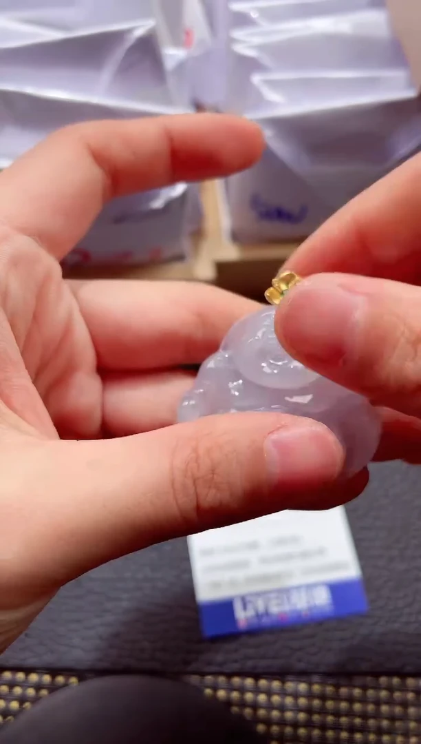 18K金镶嵌挂件翡翠000111