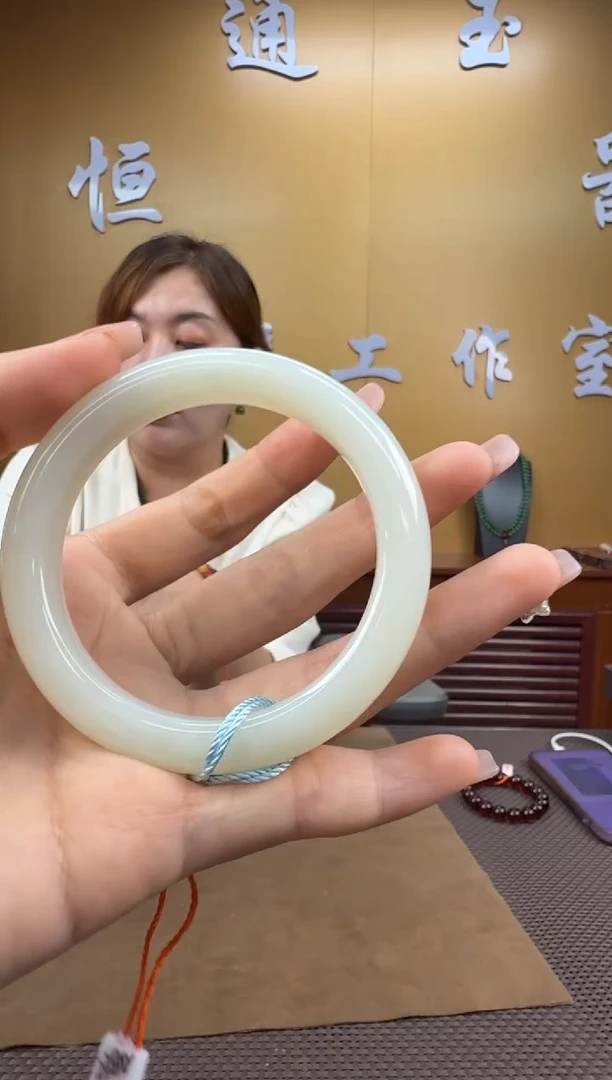 颈饰未镶嵌和田玉手镯57