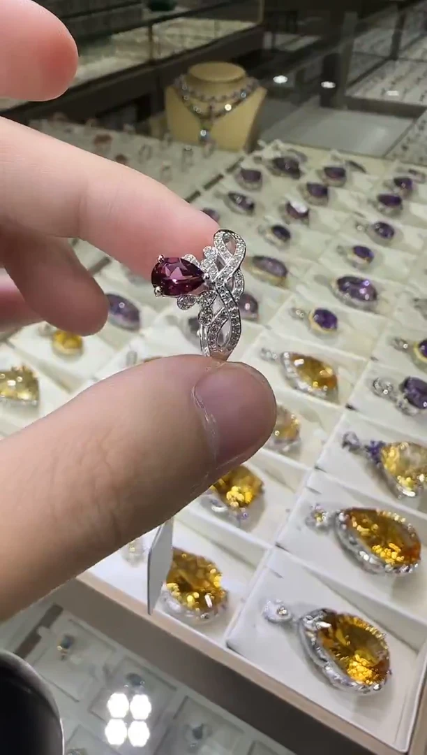 银S925镶嵌戒指石榴石（紫牙乌）5*7mm