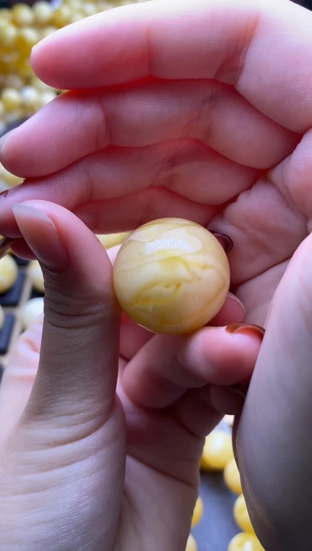 【闪购商品】琥珀裸石未镶嵌大小姐珠宝11