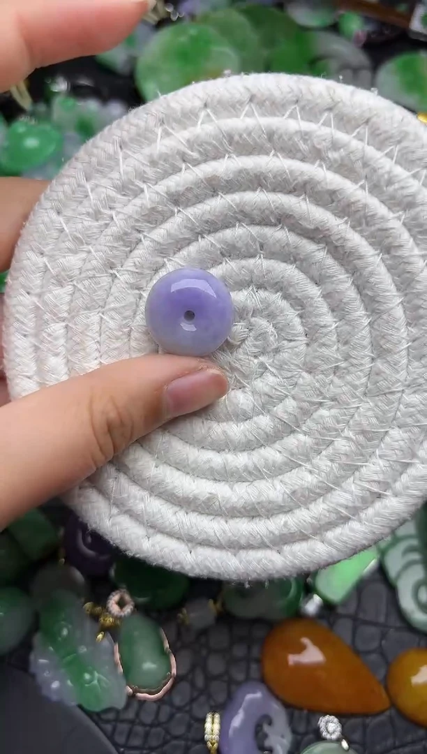 颈饰未镶嵌翡翠缅甸翡翠吊坠