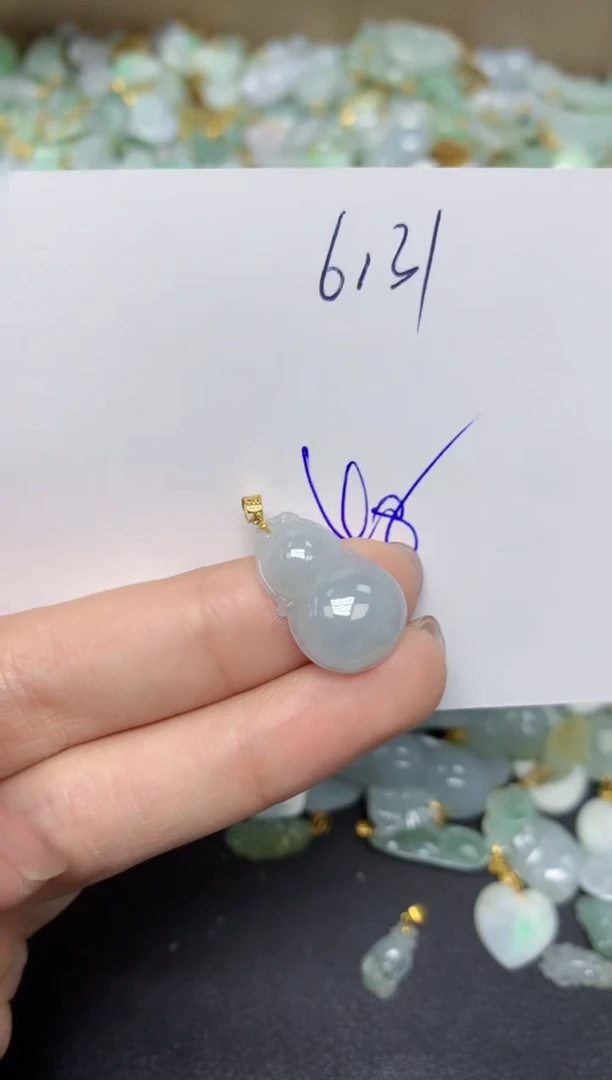 【闪购商品】翡翠颈饰18K金镶嵌天然翡翠A货