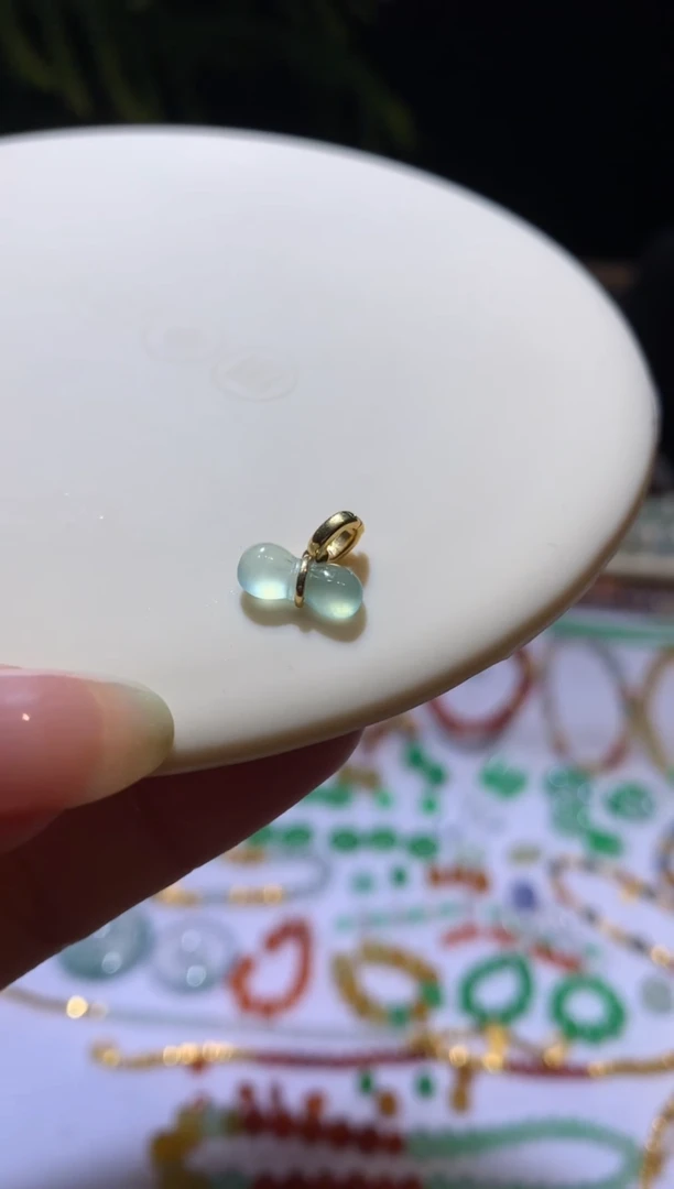 【闪购商品】定制翡翠18K金镶嵌蝴蝶结520+52