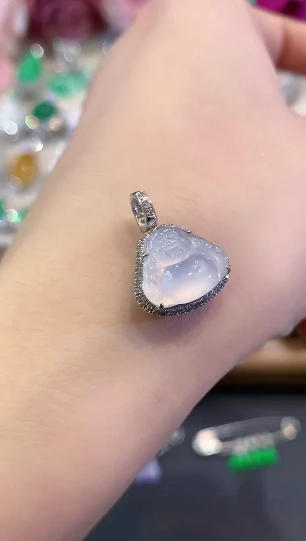 吊坠(不含链)18K金镶嵌翡翠B11