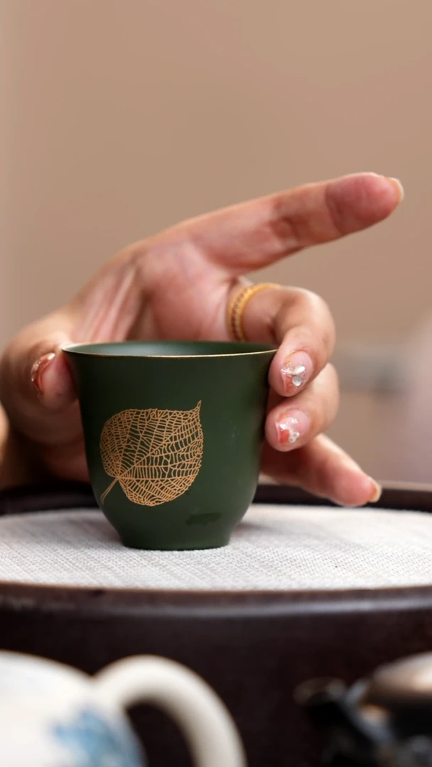 茶壶紫砂民国绿铃铛杯金叶子