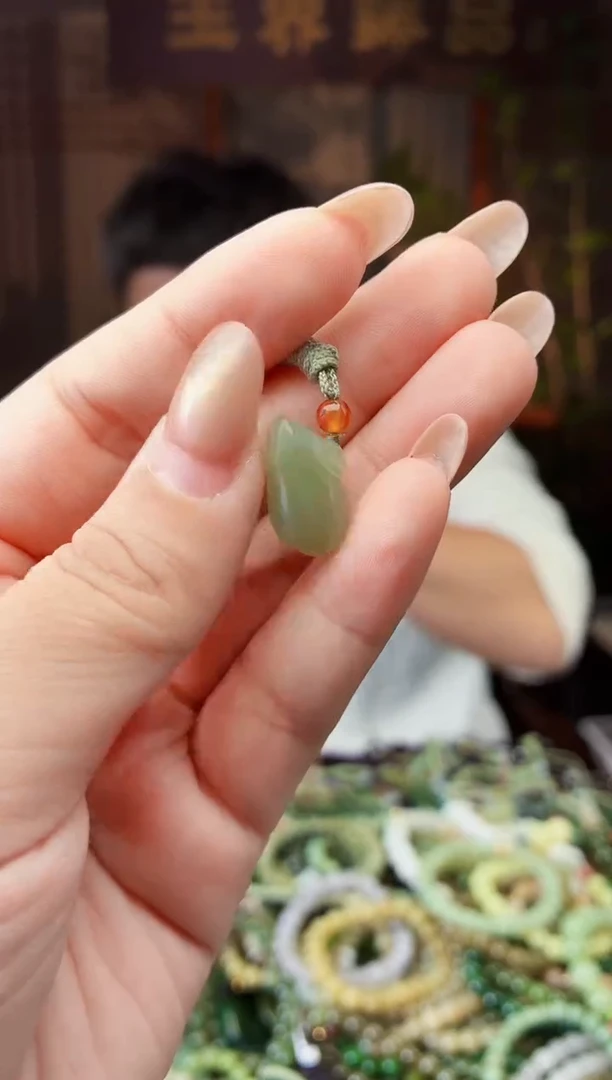 颈饰未镶嵌和田玉多样性发货拍一发一