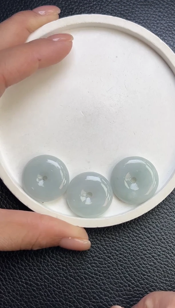 翡翠未镶嵌颈饰K497-616 平安扣多样性发一