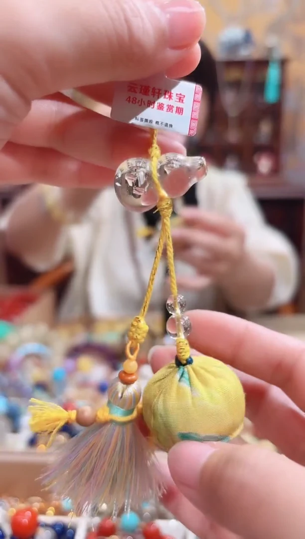 未镶嵌车挂水晶设计款珠串