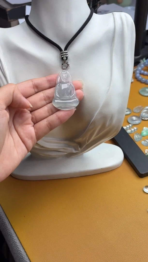 吊坠(不含链)未镶嵌翡翠15 素衣 45 29.2 4.6