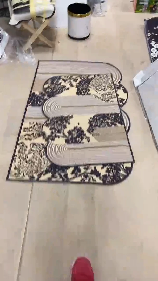 仓库清货，默认瑕疵，完美主义者慎拍。