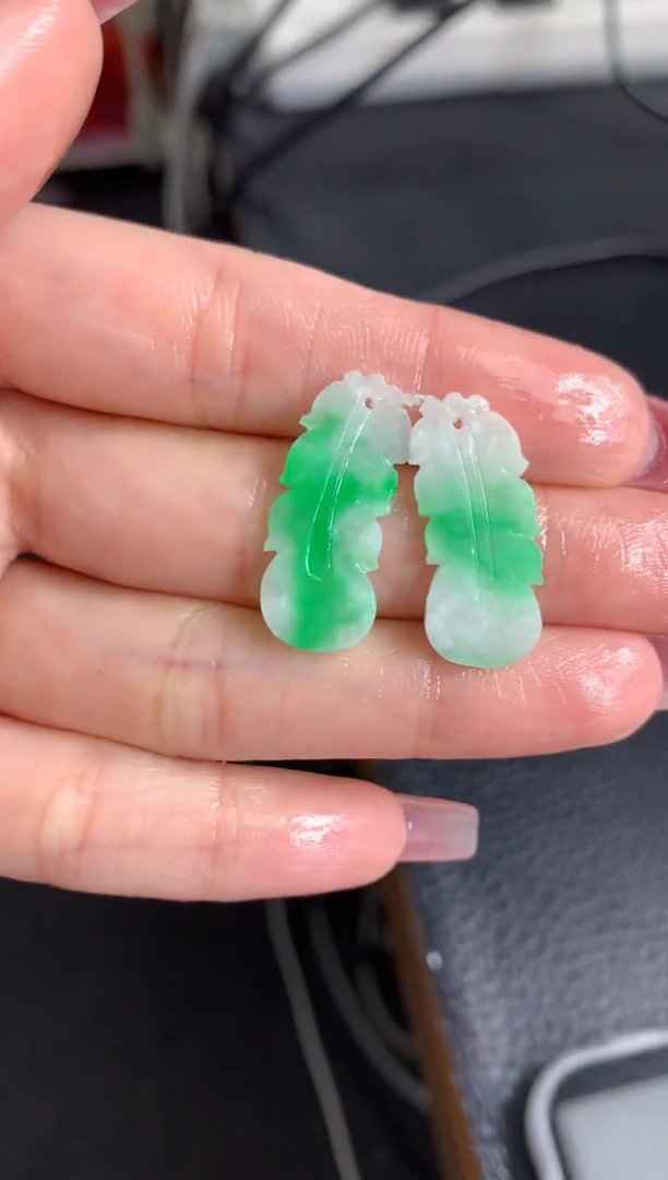 定制翡翠未镶嵌羽毛