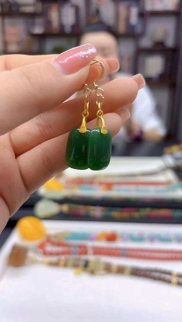 【闪购商品】和田玉（碧玉）耳饰14K金镶嵌E171