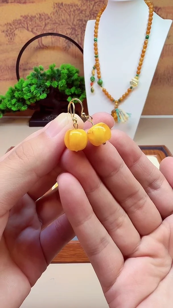 蜜蜡14K金镶嵌耳饰E01