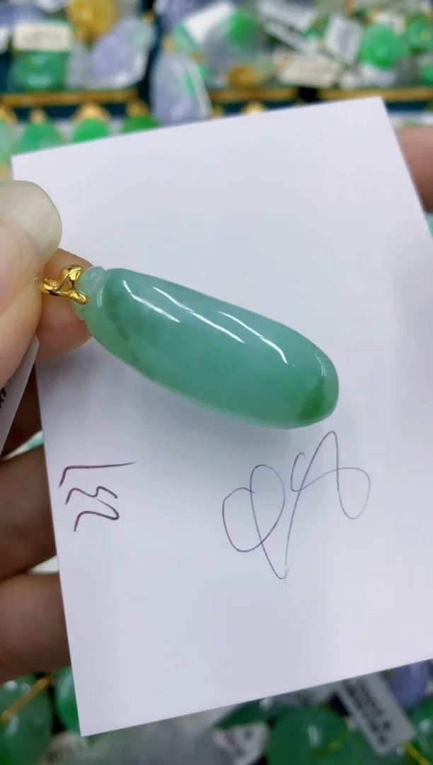 翡翠未镶嵌颈饰11111111