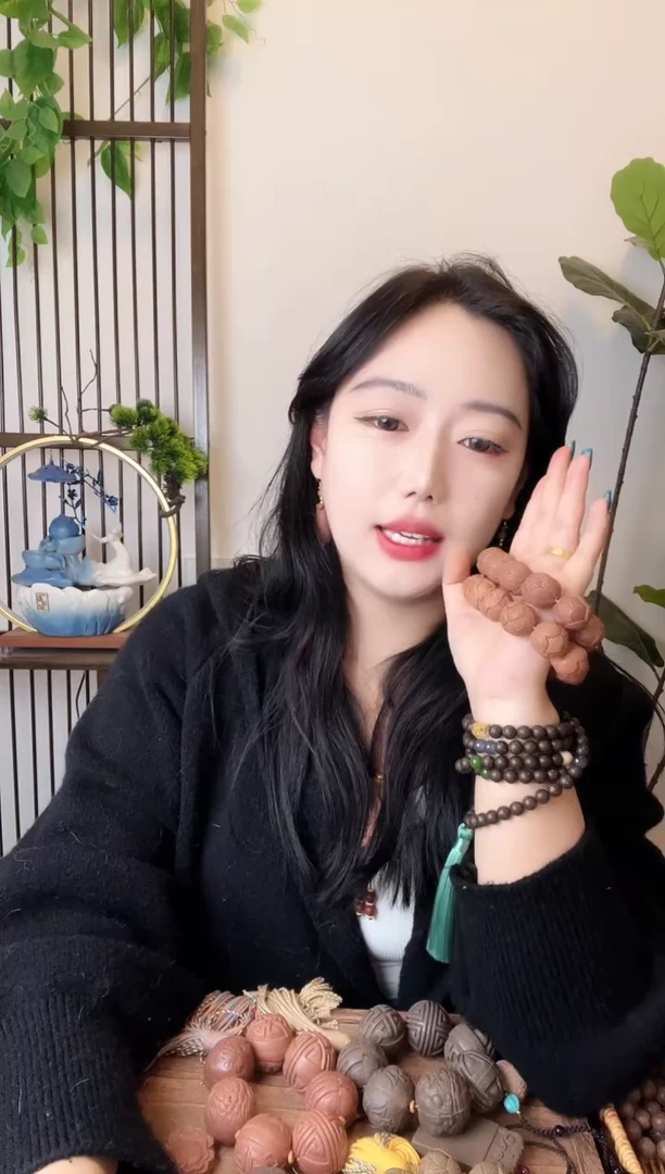 珠串沉麝龙吟莲花手串