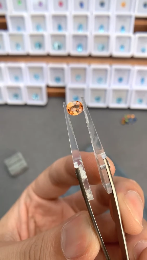 未镶嵌裸石定制石榴石江**头0.88ct