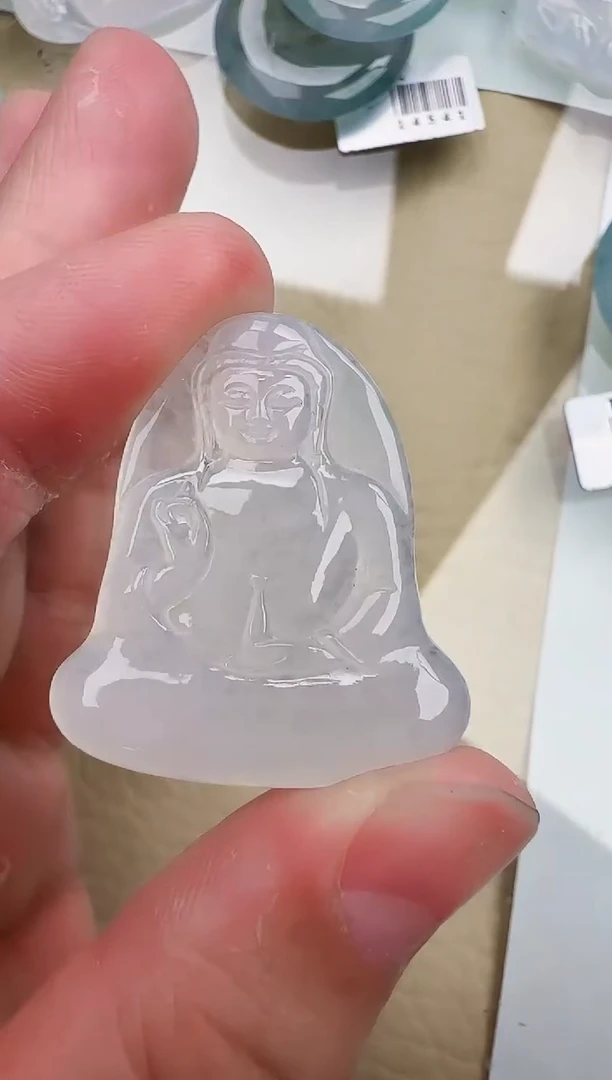 翡翠未镶嵌颈饰缅甸天然翡翠