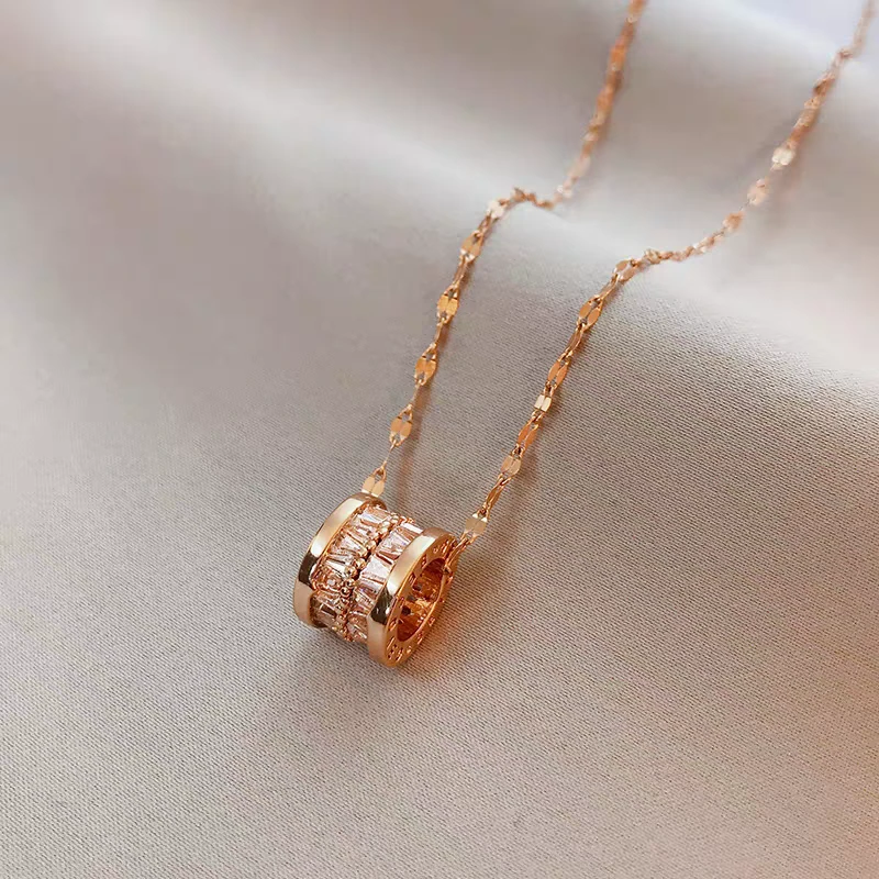 钛钢项链 随机钛钢项链冷淡风高级感吊坠调节气质小众镶钻轻奢