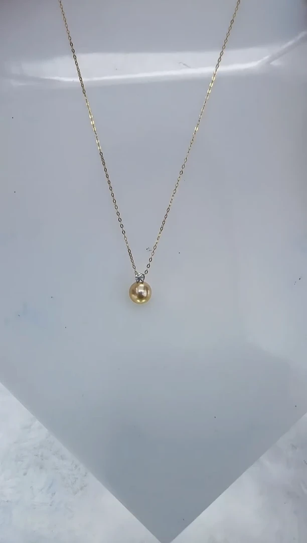 18K金镶嵌海水珍珠DA海水羽皇金吊坠8-9 a319 【特选】