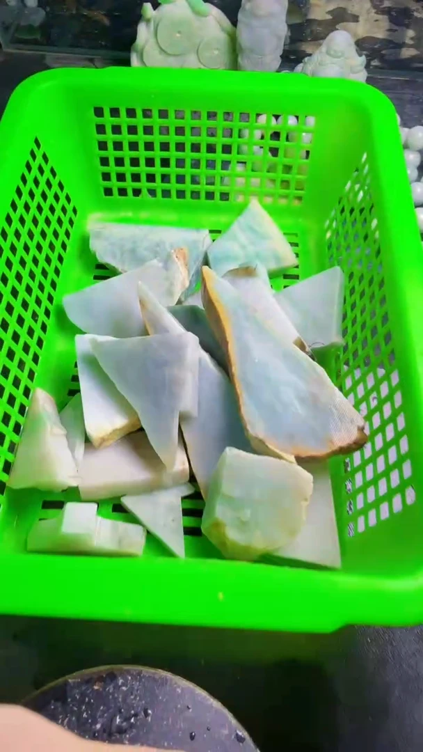 未镶嵌挂件翡翠琻****人天然翡翠228