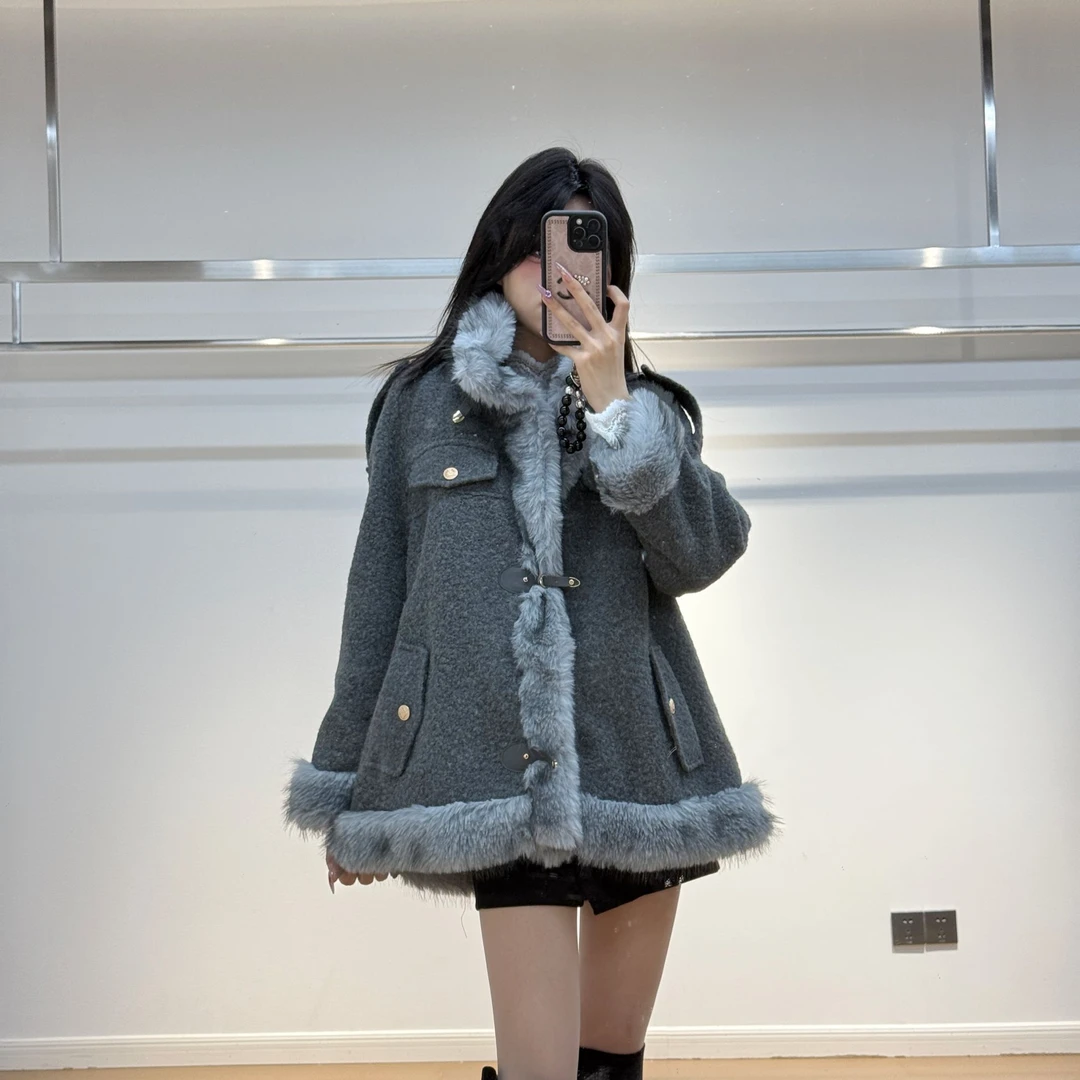 蔡小姐2025夹棉加厚冬季新款外套复古高级感毛领毛呢大衣百搭
