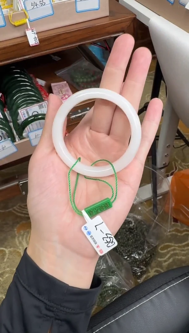 未镶嵌手镯和田玉54-7