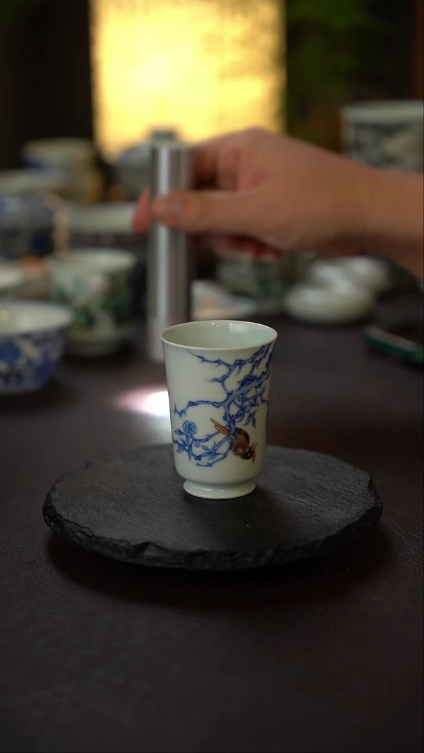 景德镇全手工手绘斗彩翠鸟闻香杯