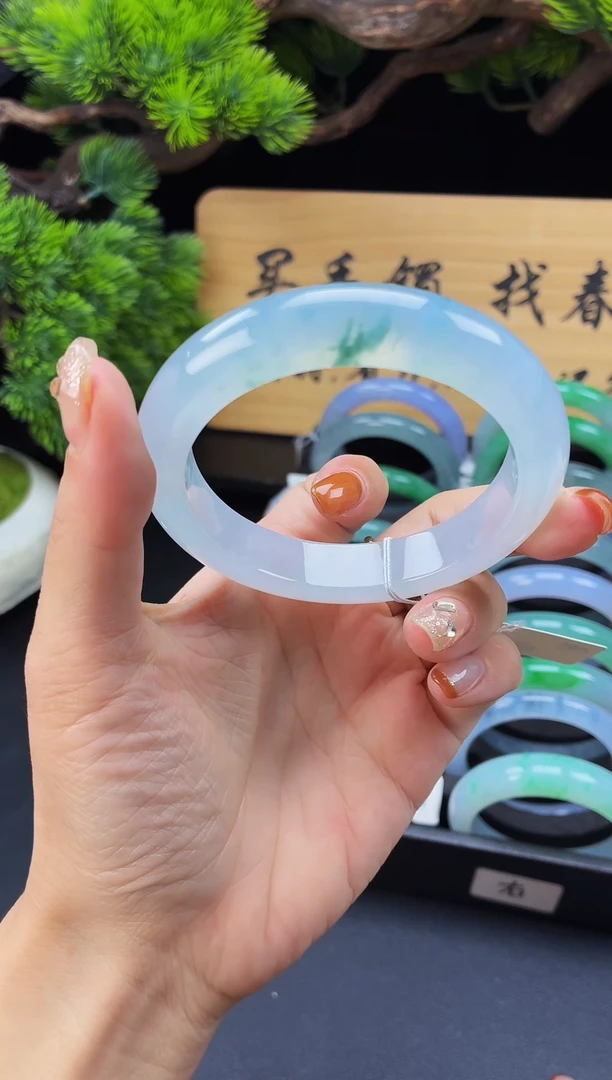 未镶嵌手镯翡翠A92,全款26W，定金2W