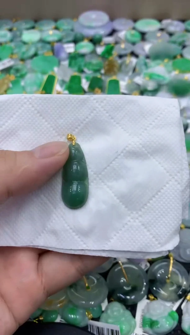 颈饰未镶嵌翡翠天然缅甸翡翠A货