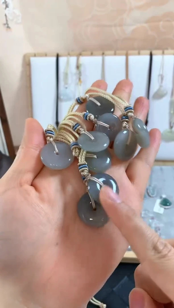 和田玉未镶嵌颈饰吊坠3