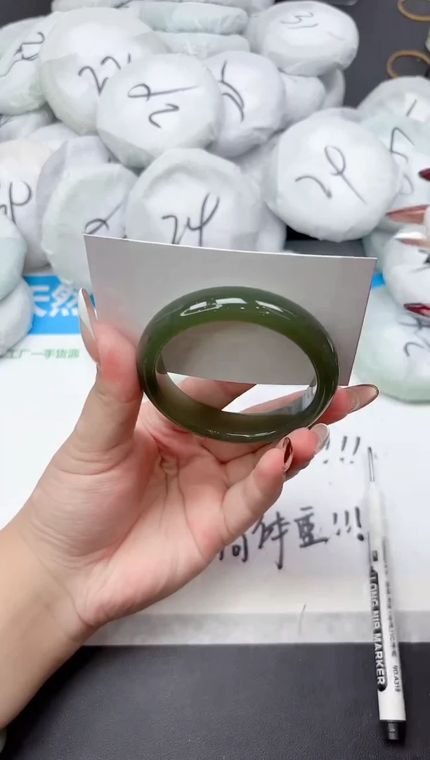 未镶嵌手镯石英质玉A81-56.7