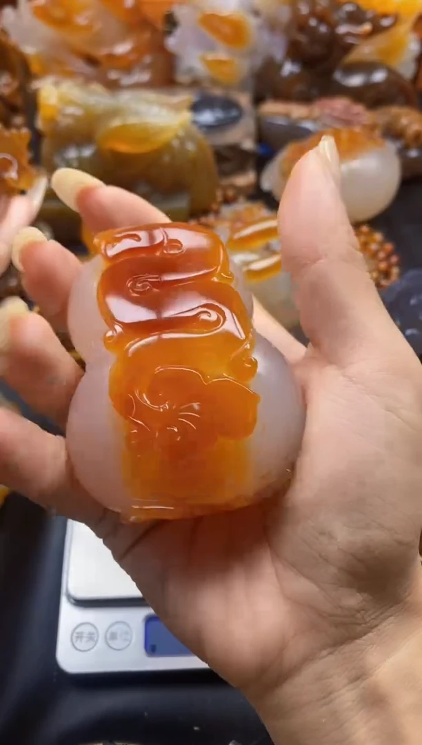 玛瑙/玉髓挂件未镶嵌裕ll