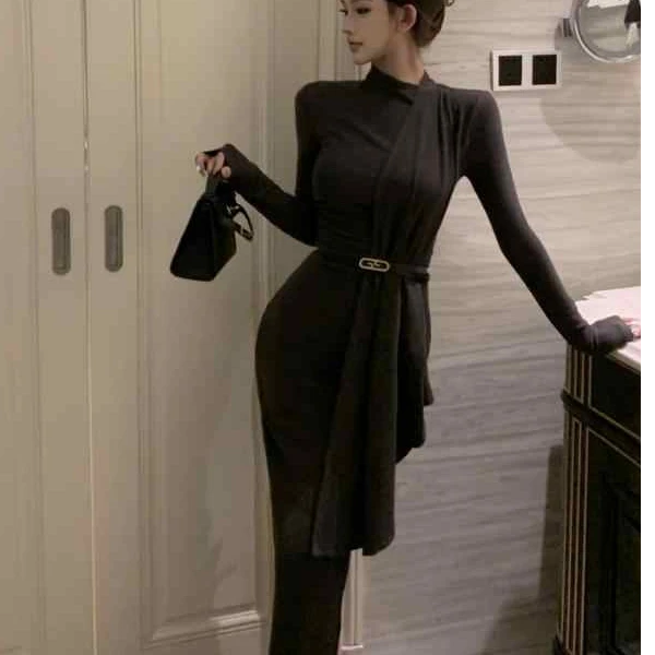 巧克少女~纯欲灰色长袖连衣裙女2025春季新款修身收腰包臀长裙子