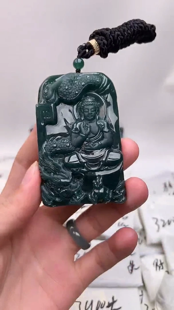 颈饰未镶嵌翡翠阿弥